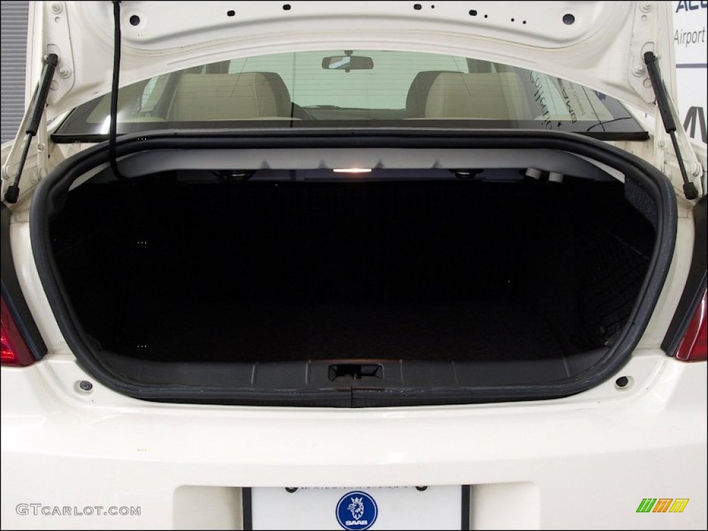 2006 G6 GT Sedan - Ivory White / Light Taupe photo #7