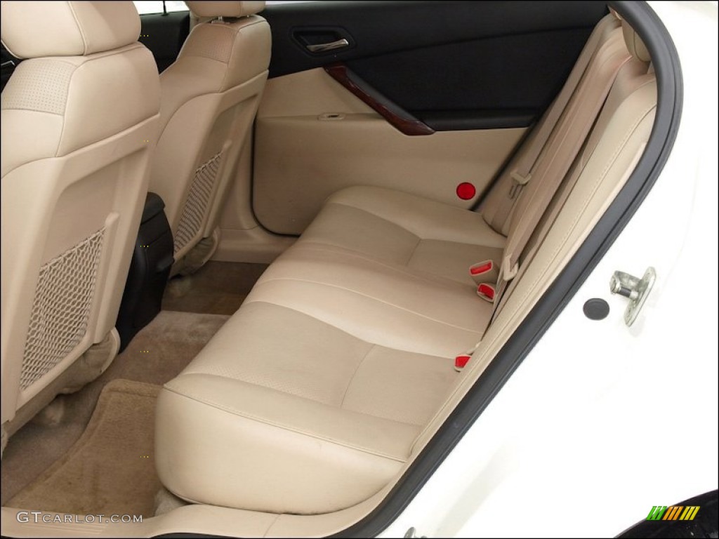 2006 G6 GT Sedan - Ivory White / Light Taupe photo #18