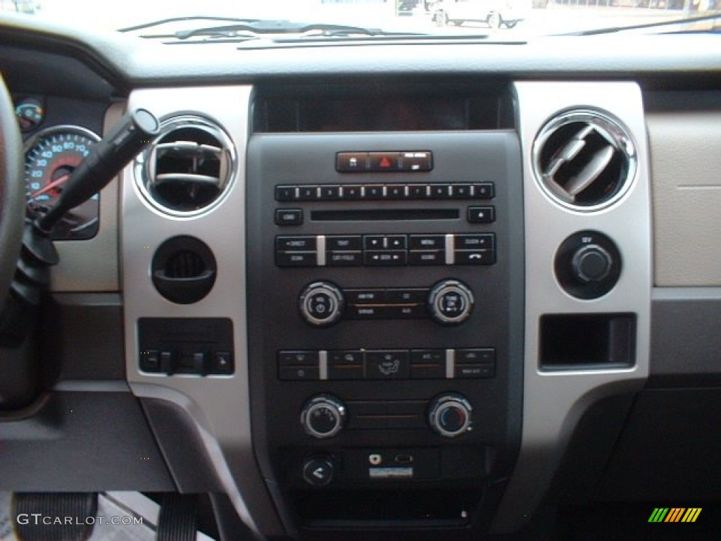 2010 F150 XLT SuperCrew - Dark Blue Pearl Metallic / Medium Stone photo #13