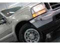 Arizona Beige Metallic - F350 Super Duty XLT Crew Cab Photo No. 4