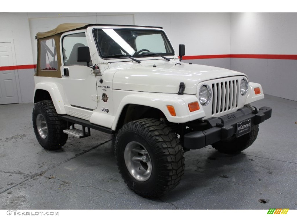 2000 Wrangler Sahara 4x4 - Stone White / Camel/Dark Green photo #4