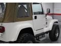 2000 Stone White Jeep Wrangler Sahara 4x4  photo #30