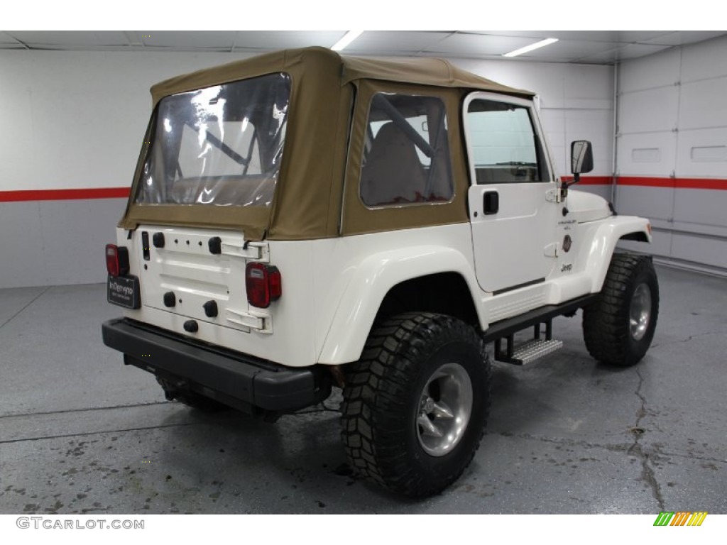 2000 Wrangler Sahara 4x4 - Stone White / Camel/Dark Green photo #32