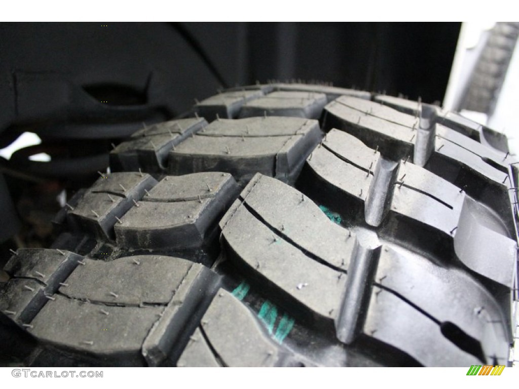 2000 Wrangler Sahara 4x4 - Stone White / Camel/Dark Green photo #45