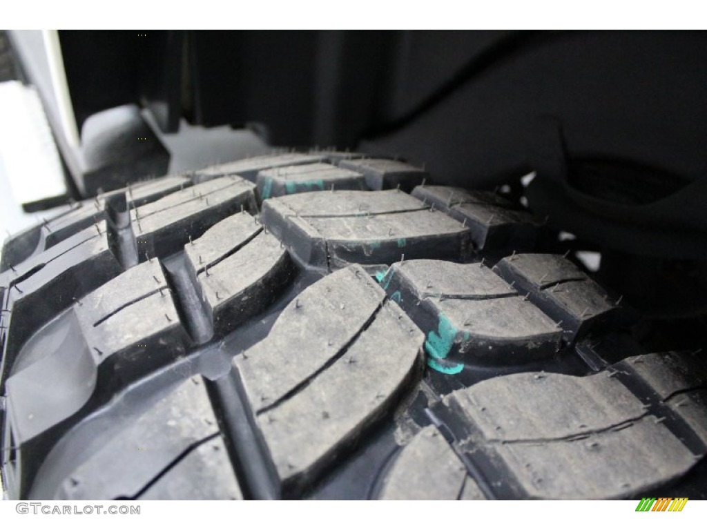 2000 Wrangler Sahara 4x4 - Stone White / Camel/Dark Green photo #46