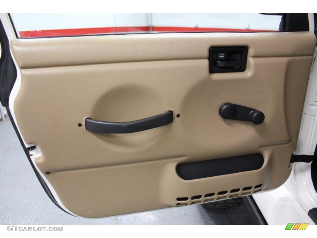 2000 Wrangler Sahara 4x4 - Stone White / Camel/Dark Green photo #50