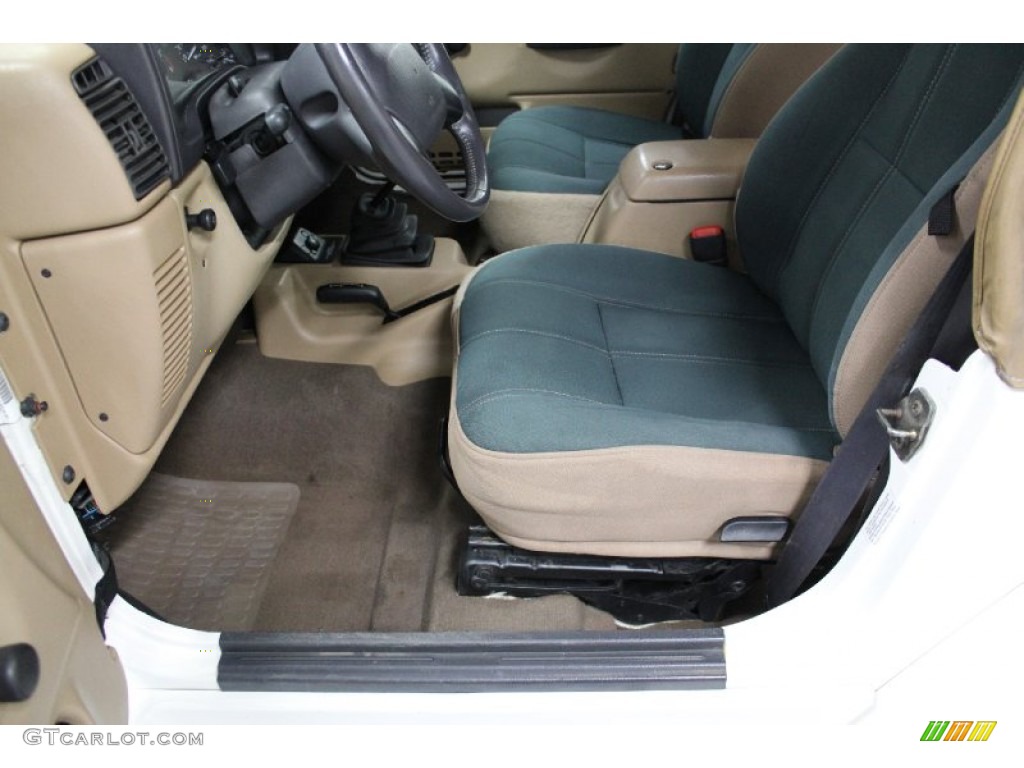 2000 Wrangler Sahara 4x4 - Stone White / Camel/Dark Green photo #51