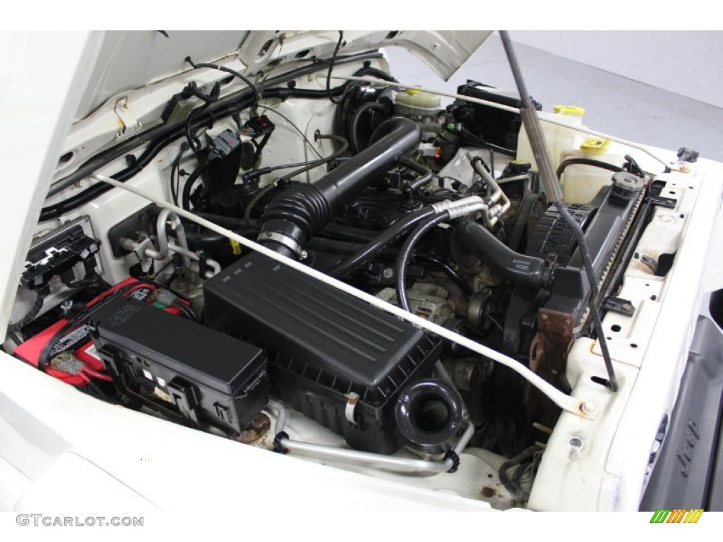 2000 Wrangler Sahara 4x4 - Stone White / Camel/Dark Green photo #75