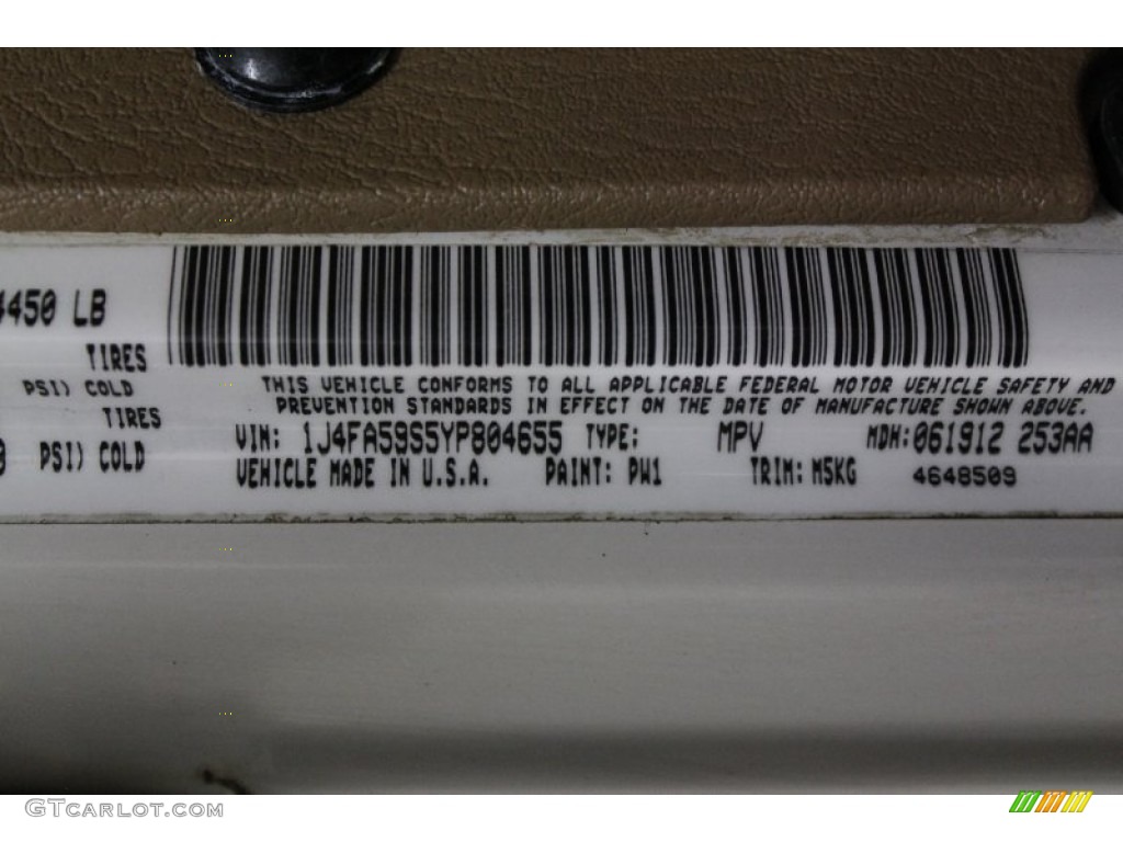 2000 Wrangler Sahara 4x4 - Stone White / Camel/Dark Green photo #79