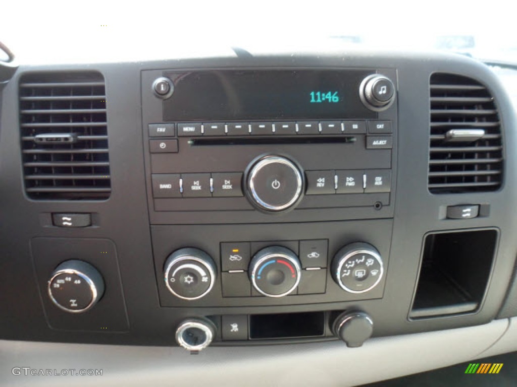 2008 Silverado 1500 Z71 Crew Cab 4x4 - Summit White / Light Titanium/Ebony Accents photo #3