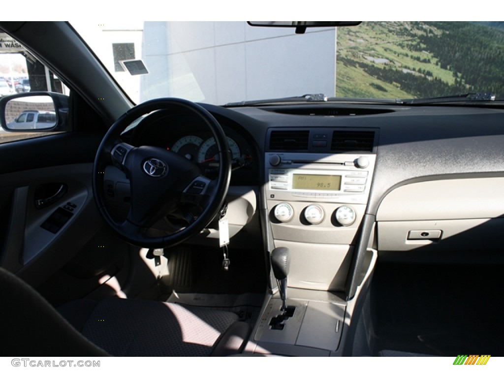 2008 Camry SE - Magnetic Gray Metallic / Dark Charcoal photo #13