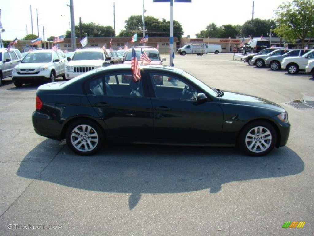 2006 3 Series 325i Sedan - Deep Green Metallic / Black photo #4