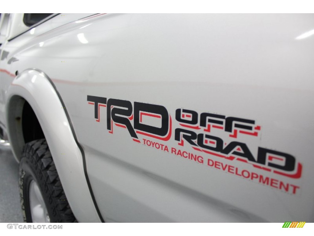 2002 Toyota Tacoma V6 TRD Xtracab 4x4 Marks and Logos Photo #57906375