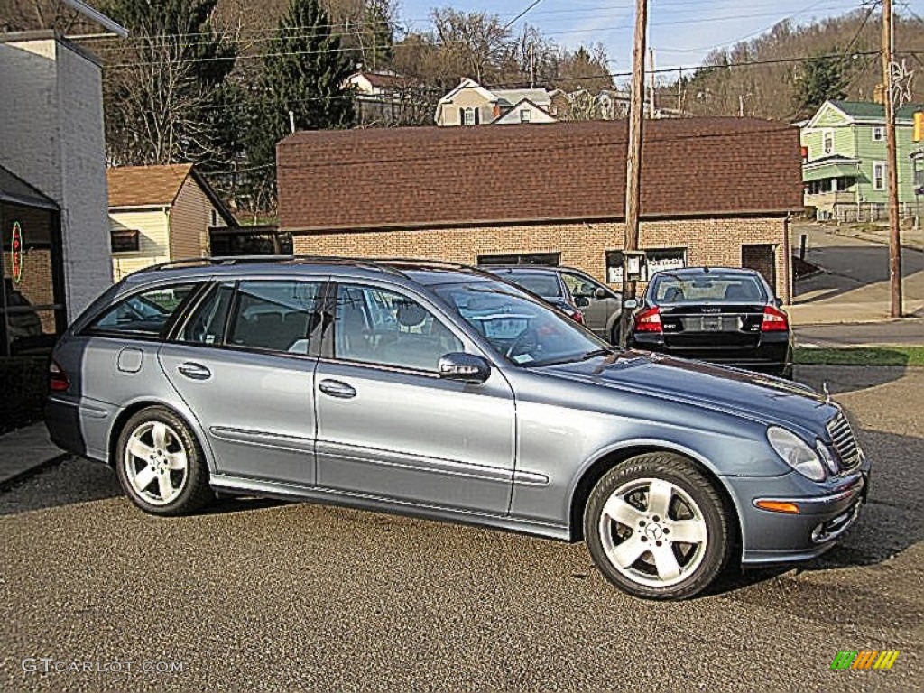 Platinum Blue Metallic Mercedes-Benz E