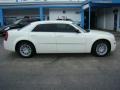 2009 Cool Vanilla White Chrysler 300   photo #4