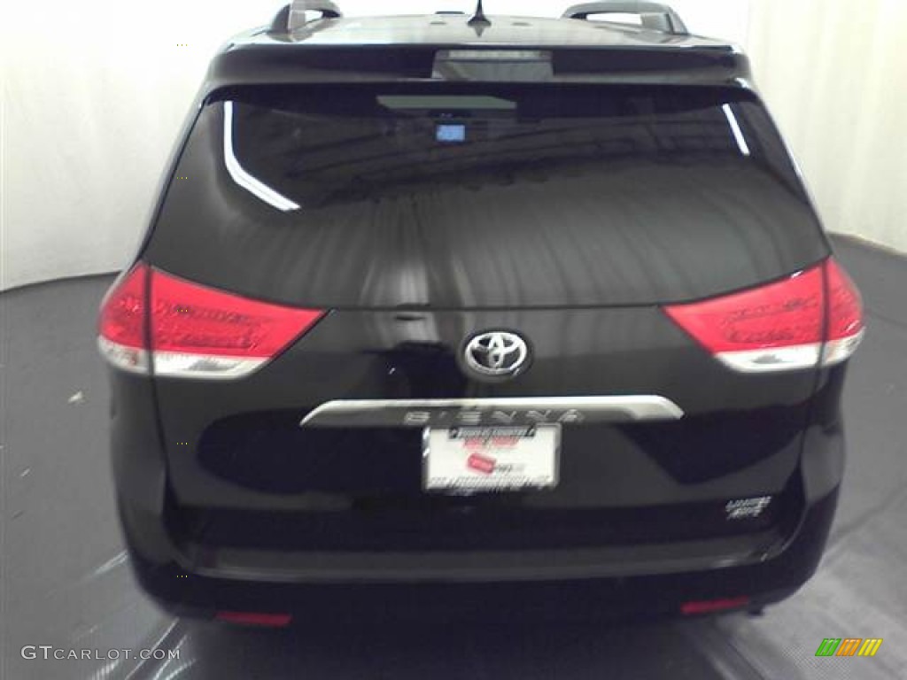 2012 Sienna Limited AWD - Black / Light Gray photo #3