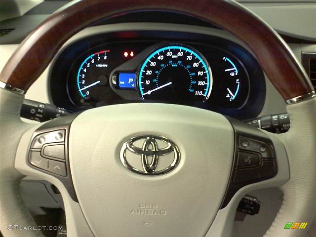2012 Sienna Limited AWD - Black / Light Gray photo #9