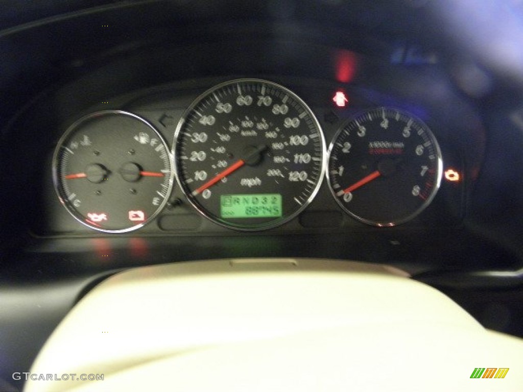 2006 MPV LX - Rally White / Beige photo #10