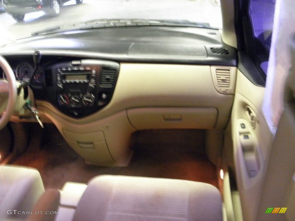 2006 MPV LX - Rally White / Beige photo #27