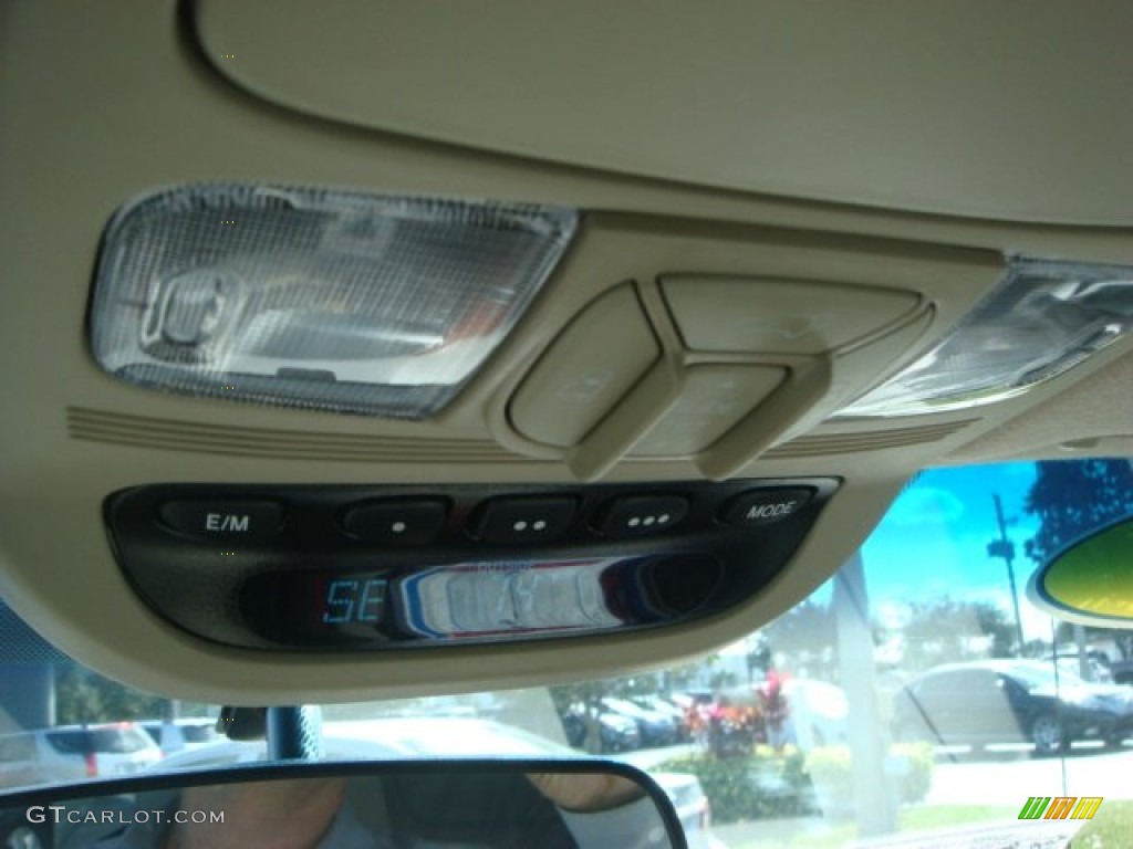 2009 Sienna XLE - Silver Pine Mica / Stone photo #17