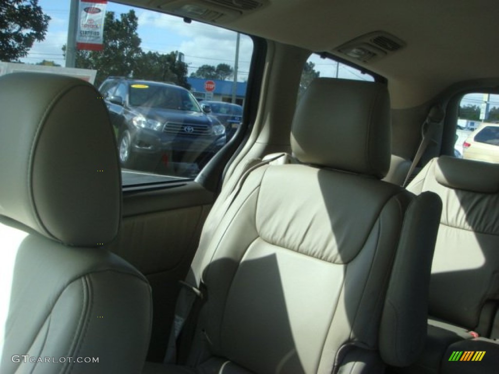 2009 Sienna XLE - Silver Pine Mica / Stone photo #24