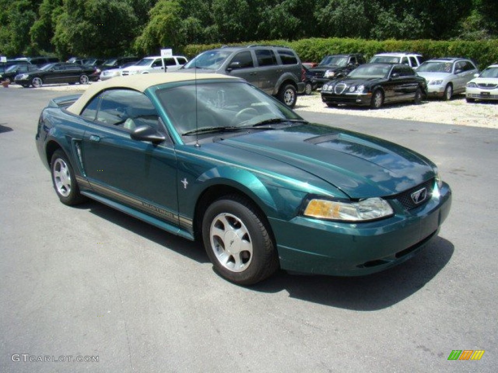 2000 Mustang V6 Convertible - Amazon Green Metallic / Medium Parchment photo #3
