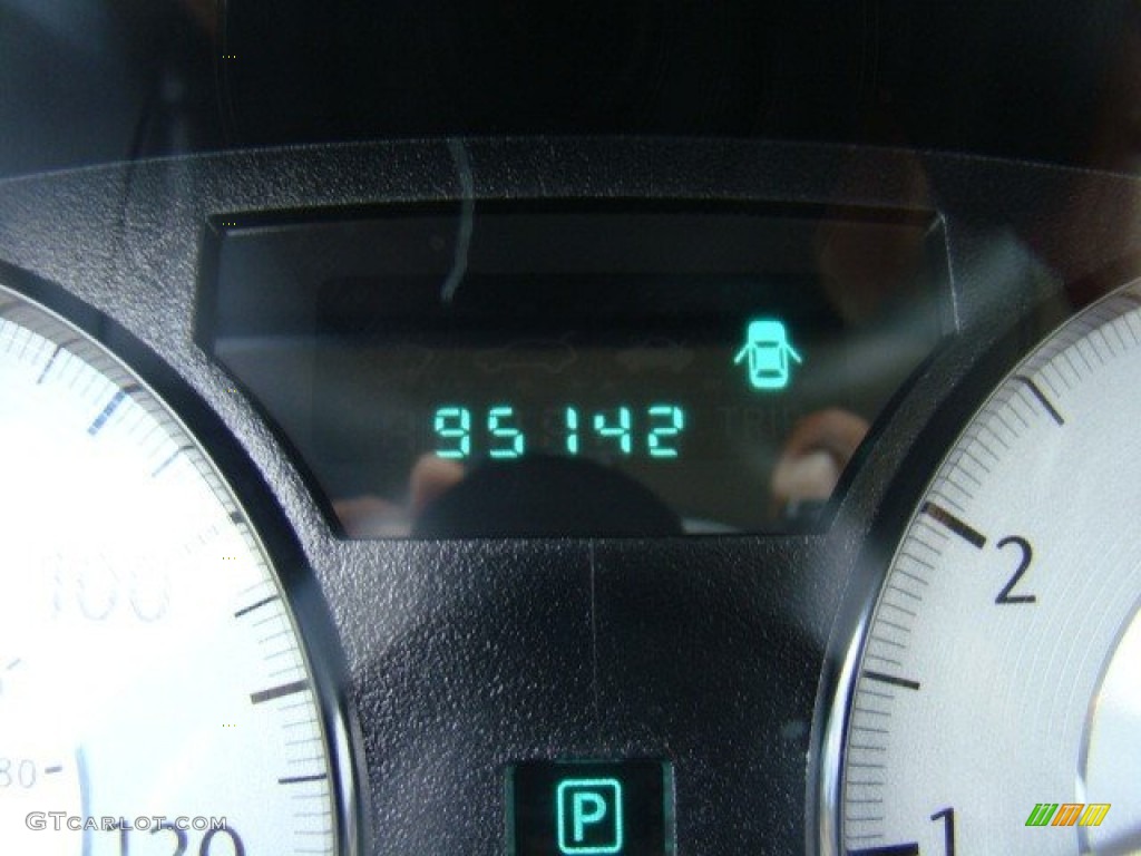 2008 300 Touring - Brilliant Black Crystal Pearl / Dark Slate Gray photo #15