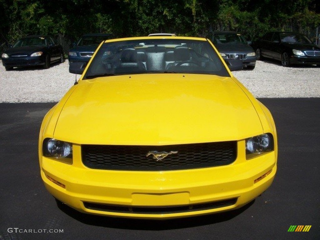 2006 Mustang V6 Premium Convertible - Screaming Yellow / Dark Charcoal photo #8