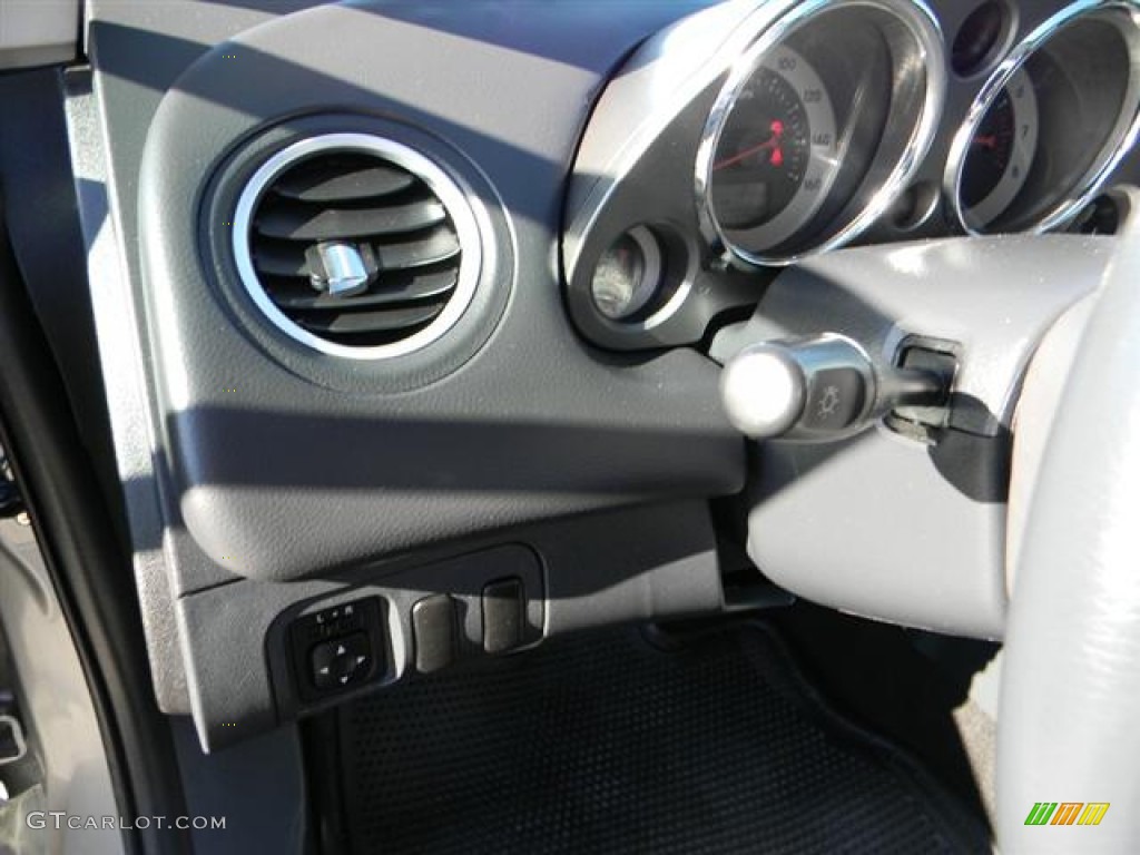 2009 Eclipse GS Coupe - Quicksilver Pearl / Dark Charcoal photo #17