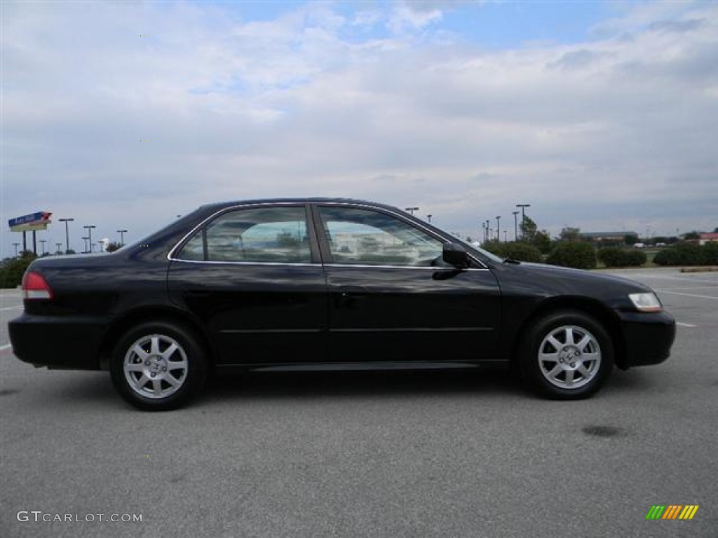 2002 Accord SE Sedan - Nighthawk Black Pearl / Black photo #4