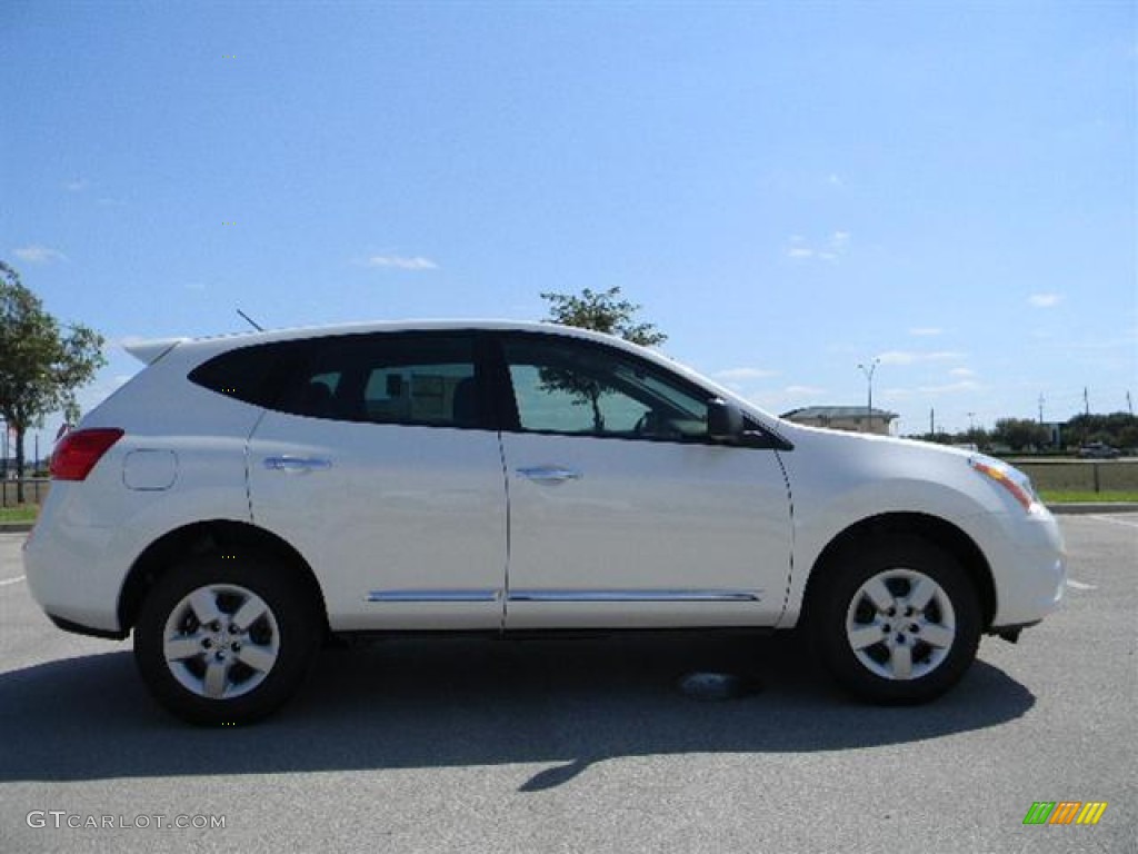 2012 Rogue S - Pearl White / Gray photo #4