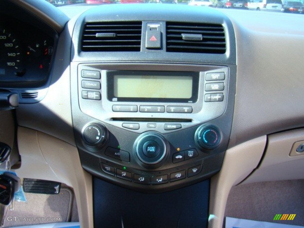 2006 Accord Value Package Sedan - Desert Mist Metallic / Gray photo #14