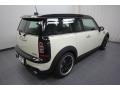 Pepper White - Cooper S Clubman Photo No. 6