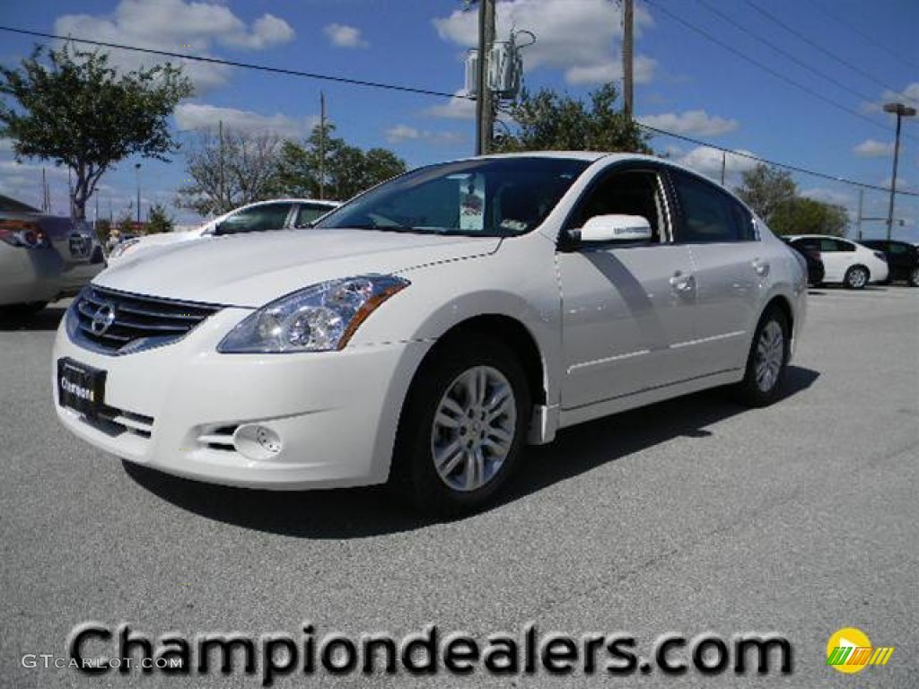 Winter Frost White Nissan Altima S Gtcarlot