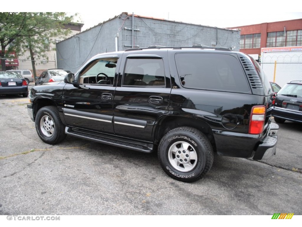 2003 Tahoe LT 4x4 - Black / Tan/Neutral photo #3