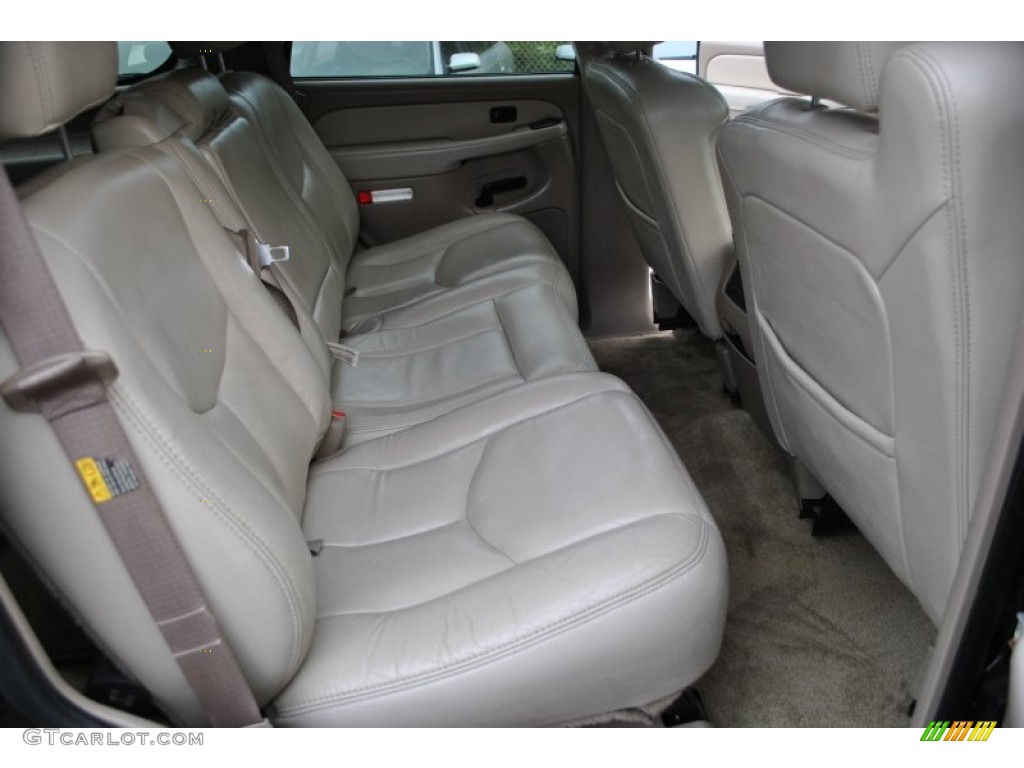 2003 Tahoe LT 4x4 - Black / Tan/Neutral photo #11