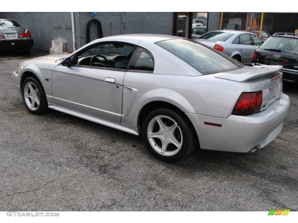2000 Mustang GT Coupe - Silver Metallic / Dark Charcoal photo #3