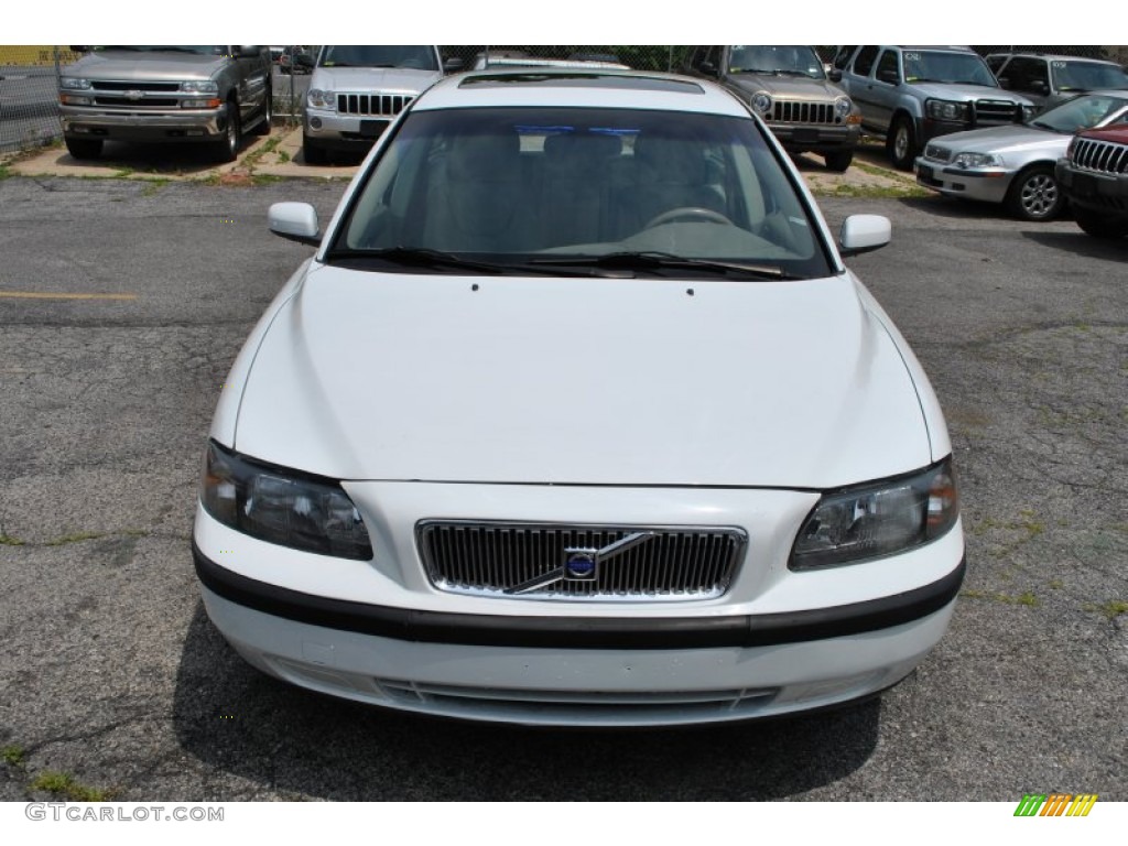 2004 V70 2.4 - Ice White / Taupe photo #5