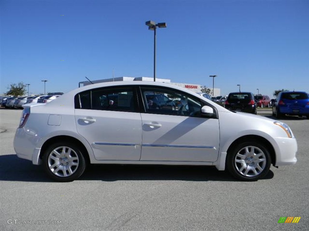 2012 Sentra 2.0 S - Aspen White / Charcoal photo #4
