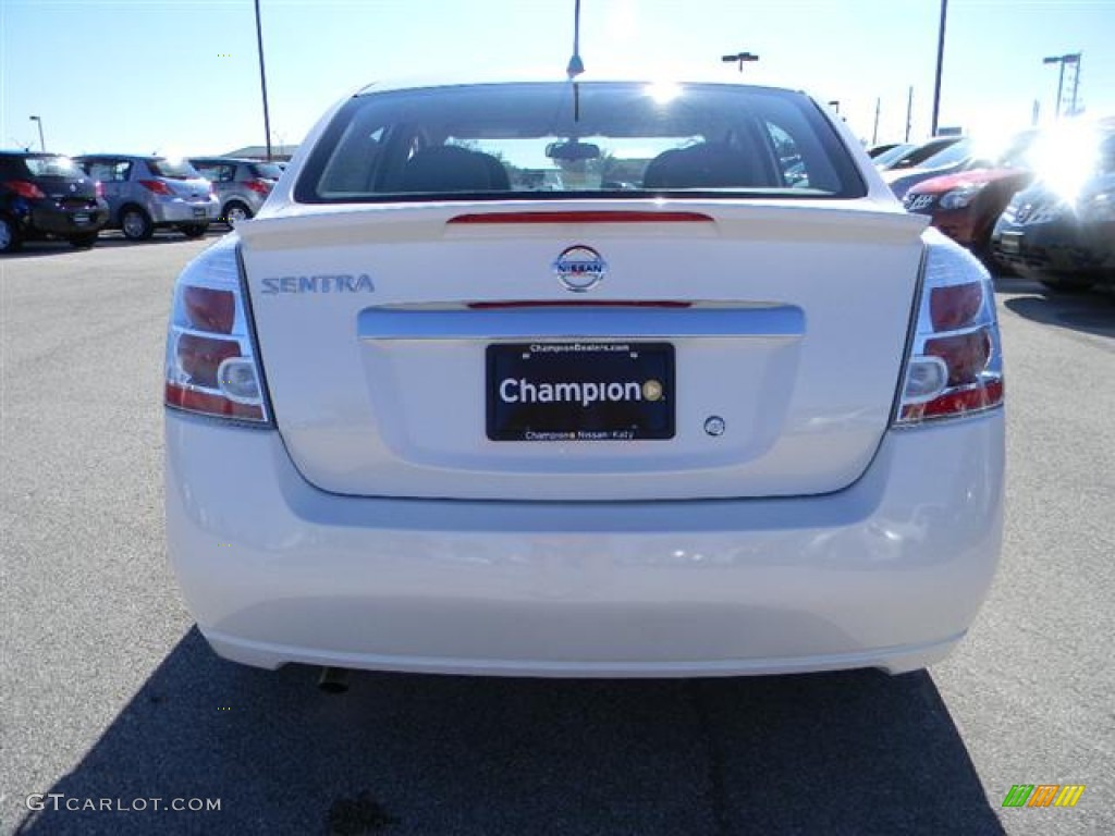 2012 Sentra 2.0 S - Aspen White / Charcoal photo #5