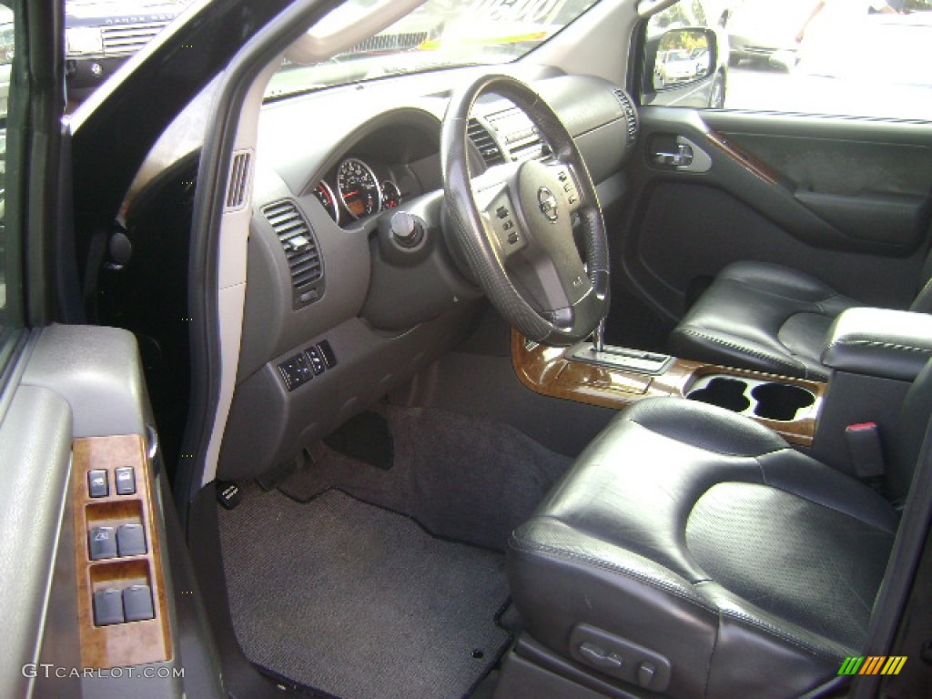 2005 Pathfinder LE - Super Black / Graphite photo #3