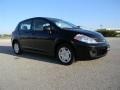 Super Black - Versa 1.8 S Hatchback Photo No. 3