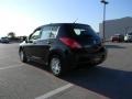 Super Black - Versa 1.8 S Hatchback Photo No. 5