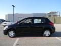 Super Black - Versa 1.8 S Hatchback Photo No. 6