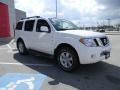 Avalanche White - Pathfinder SV Photo No. 3