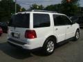 Oxford White - Navigator Luxury Photo No. 6