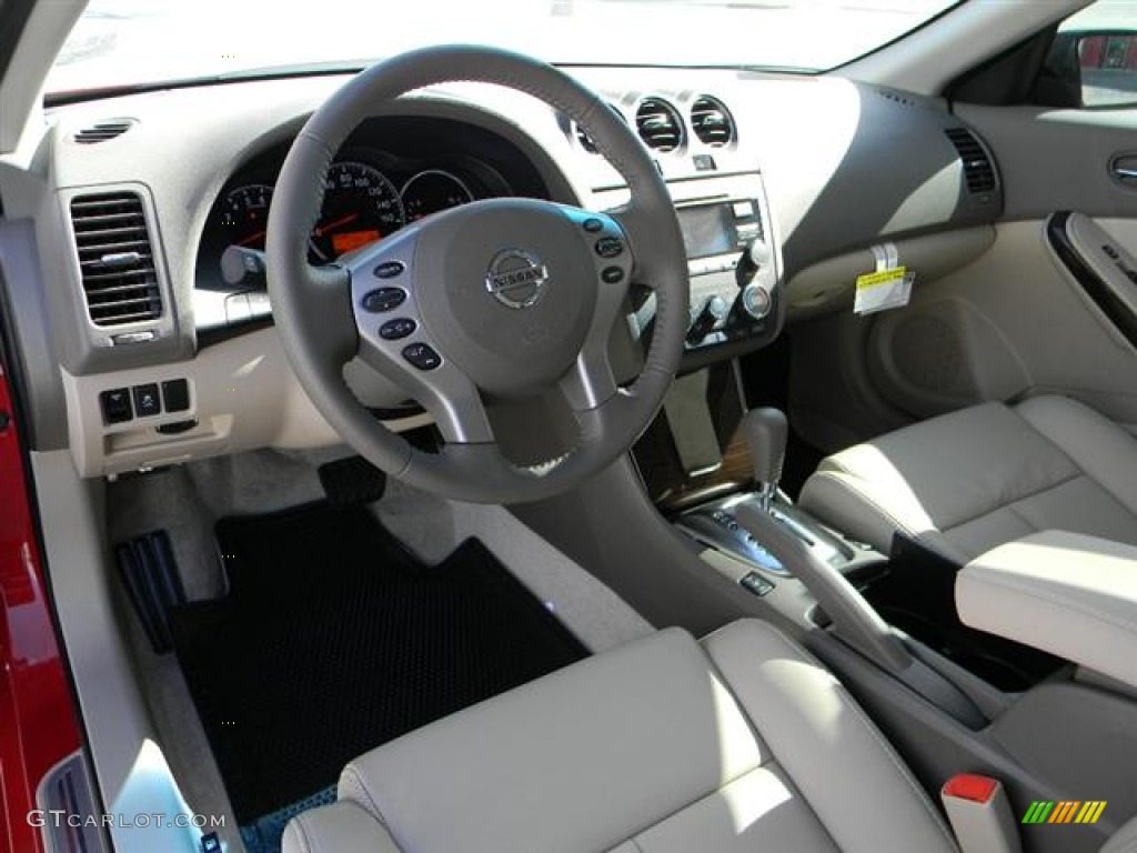 2012 Altima 2.5 S Coupe - Red Alert / Blonde photo #9