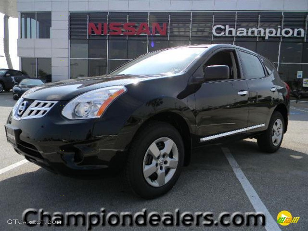 Wicked Black Nissan Rogue