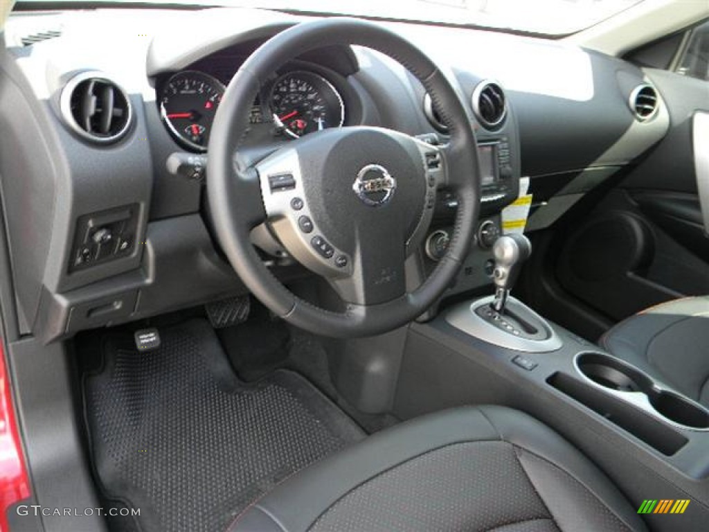 2011 Rogue SL - Cayenne Red / Black photo #11