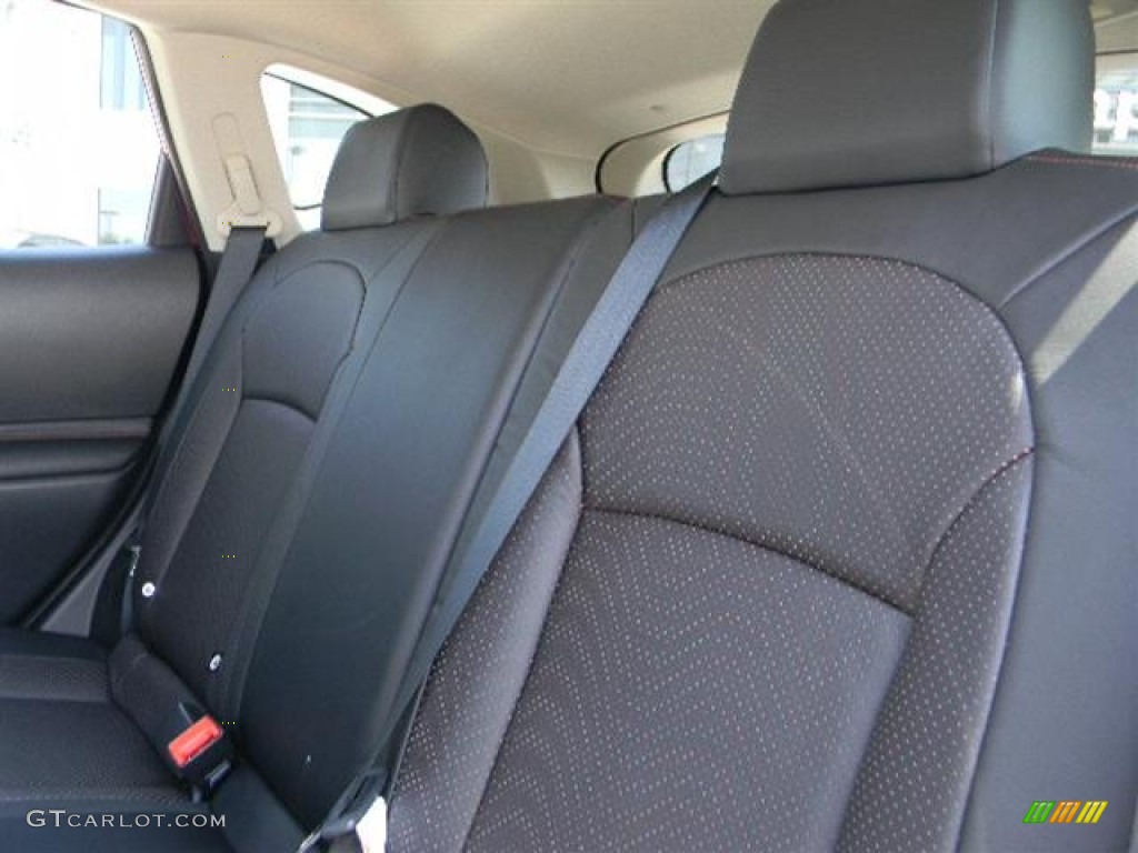 2011 Rogue SL - Cayenne Red / Black photo #9